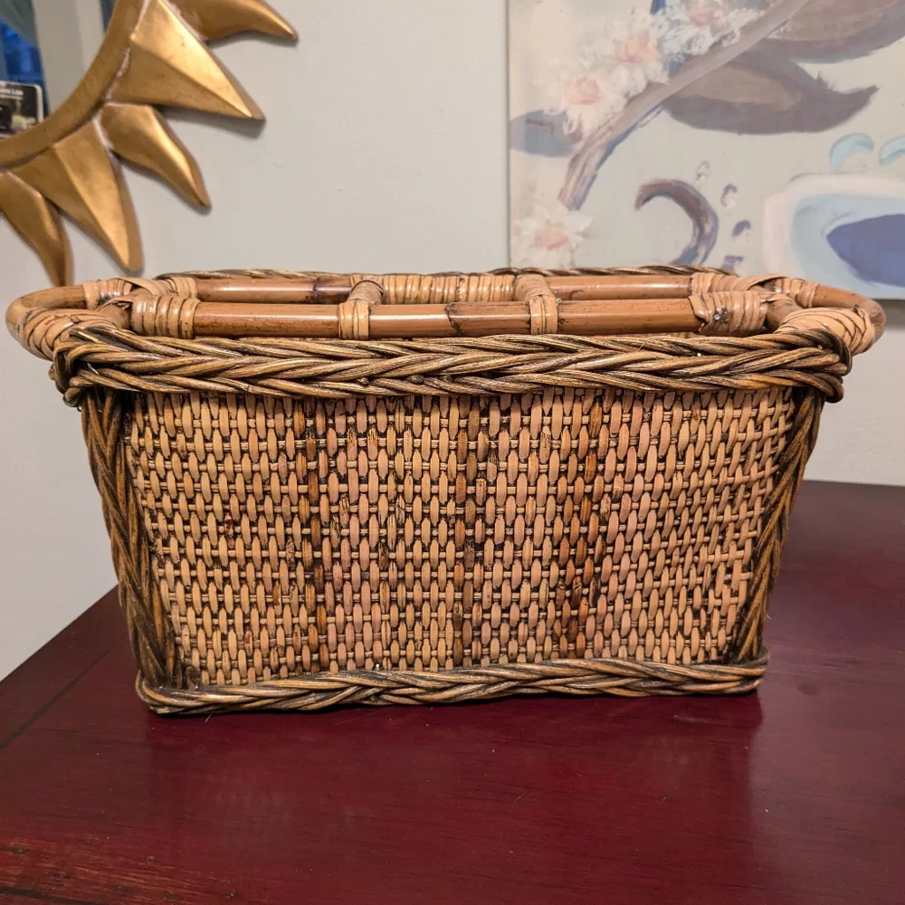 Basket Utensil Caddy Divided Storage Bohemian Organizer Vintage EUC Brown Wicker